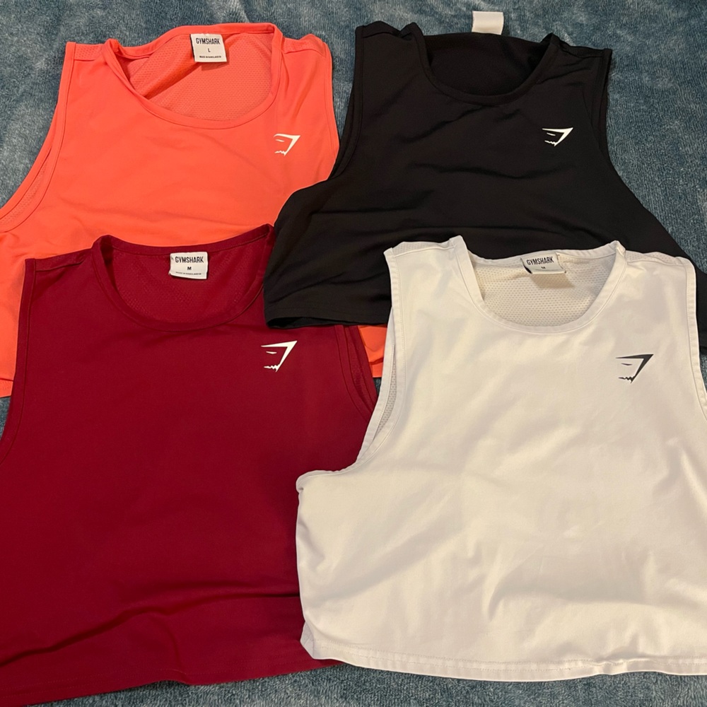 GYMSHARK TOPS